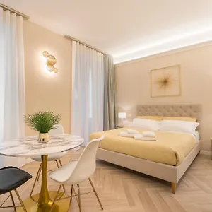 Apartment Golden Chic - Citta Alta, Bergamo